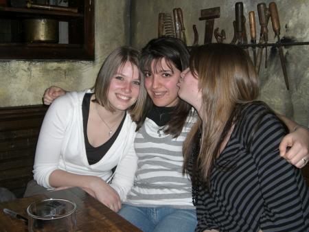 petites bonnes femmes!!